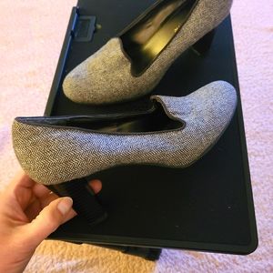 Liz Claiborne dress shoes, heels 9